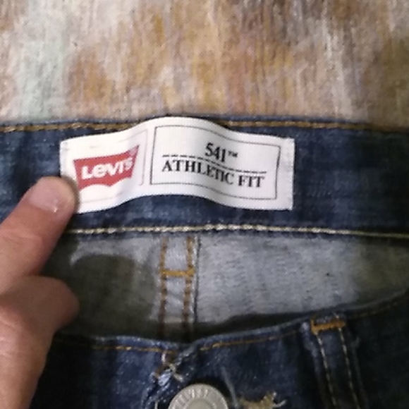 Boys Levi's - Picture 2 of 5